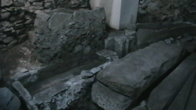 Visita ás escavacións da catedral de Santiago de Compostela.Sartego e outros enterramentos